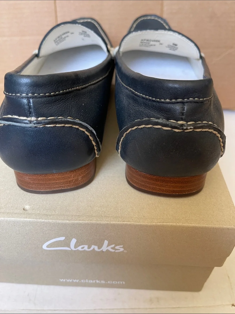 Clarks women slip